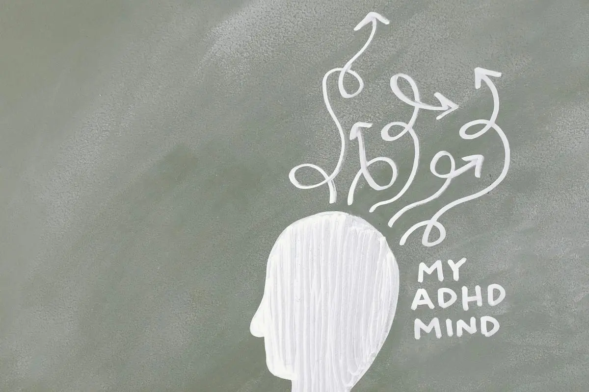 عریف علمی و ساده ADHD در بزرگسالان و تفاوت آن با کودکان
